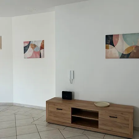 Soliana سينيسكولا